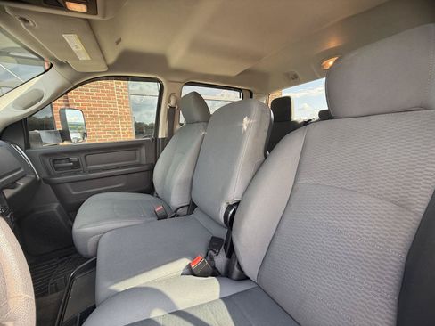 Used 2018 RAM 3500 Tradesman w/ Chrome Appearance Group AWD/4WD image 13