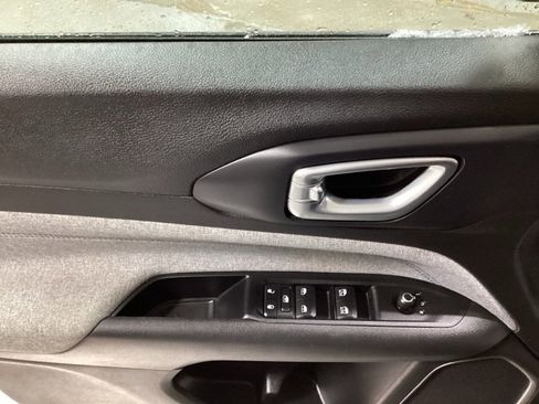 Used 2022 Jeep Compass Latitude image 18