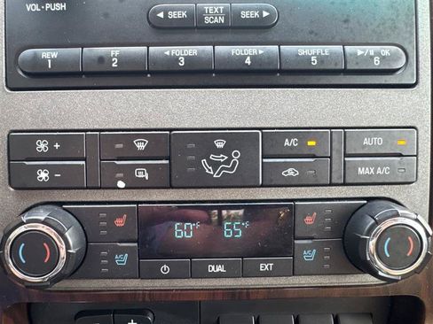 Used 2011 Ford F250 Lariat w/ Lariat Interior Pkg AWD/4WD image 36