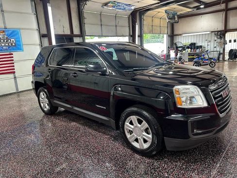 Used 2016 GMC Terrain SLE image 1