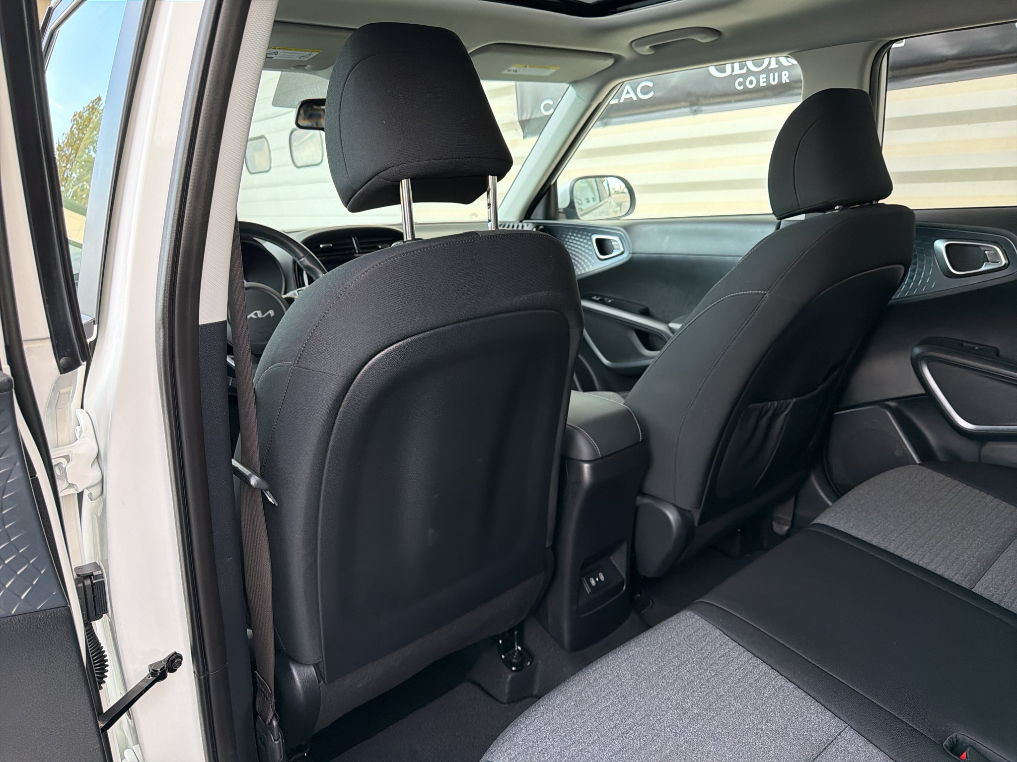 Used 2023 Kia Soul EX FWD image 12