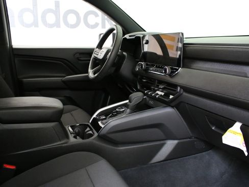 Certified 2025 Chevrolet Colorado Trail Boss AWD/4WD image 27