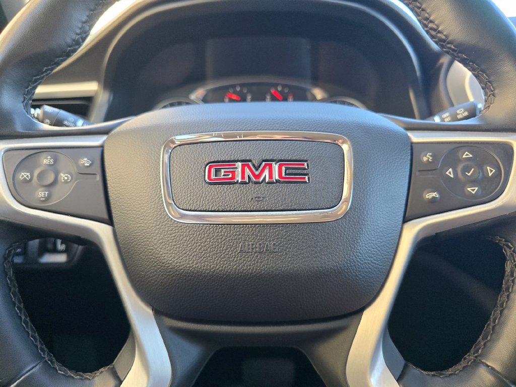 Used 2023 GMC Acadia SLT AWD/4WD image 25