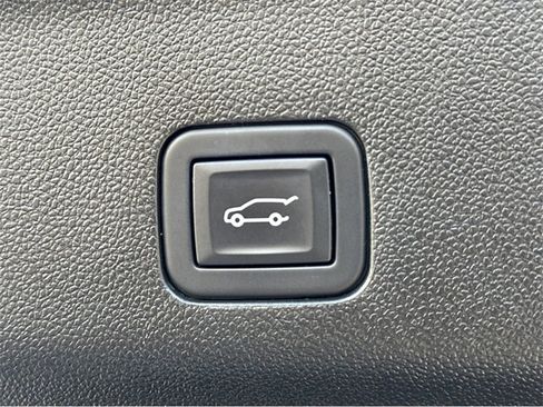 Certified 2024 Chevrolet Tahoe High Country w/ Advanced Technology Package image 13