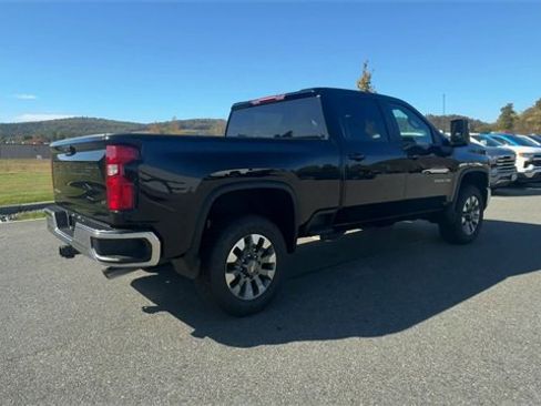 New 2026 Chevrolet Silverado 2500 LT image 8