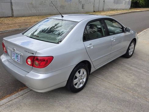 Used 2005 Toyota Corolla LE w/ Audio Value Pkg FWD image 5