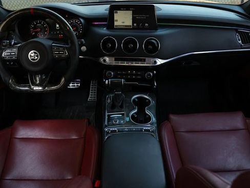 Used 2020 Kia Stinger GT1 image 25