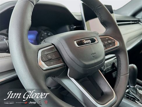 Used 2024 Jeep Compass Limited image 26