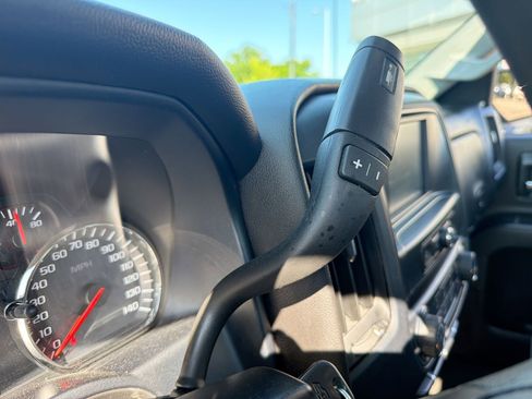 Used 2018 Chevrolet Silverado 1500 W/T AWD/4WD image 35