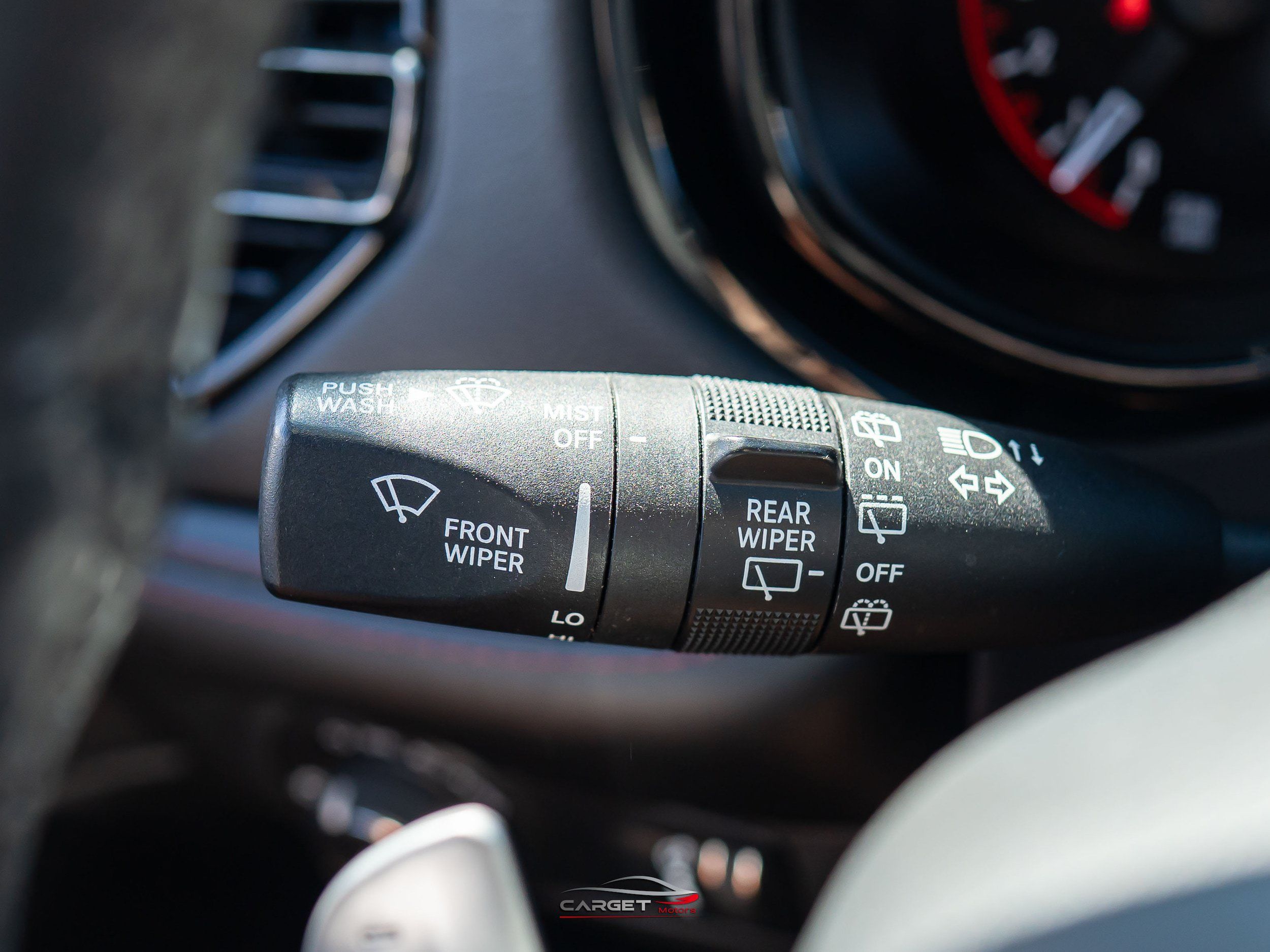 Used 2021 Dodge Durango R/T w/ Blacktop Package RWD image 29
