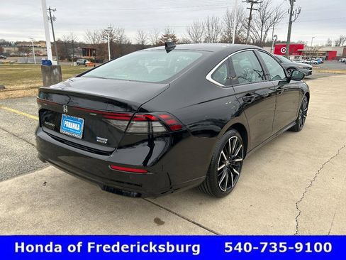 Used 2025 Honda Accord Touring image 6