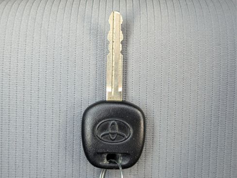 Used 2016 Toyota Corolla L FWD image 25