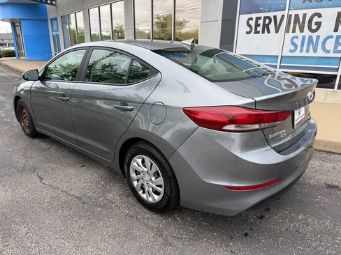 Used 2017 Hyundai Elantra SE FWD image 13