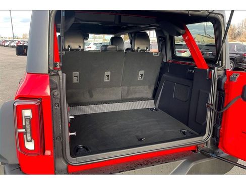 Used 2024 Ford Bronco Wildtrak image 10