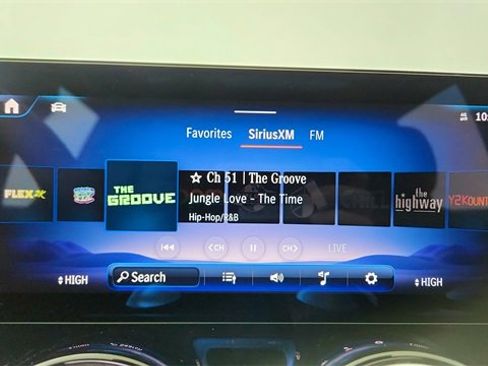 Used 2024 Mercedes-Benz EQB 250+ w/ Driver Assistance Package image 45