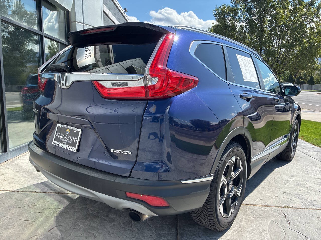 Used 2019 Honda CR-V Touring image 5