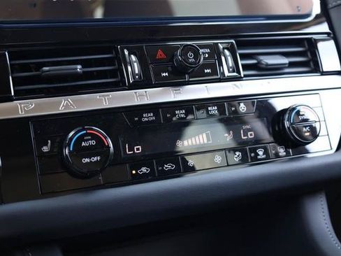 New 2026 Nissan Pathfinder SV AWD/4WD image 18
