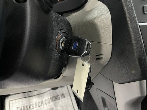 Used 2018 Subaru Forester 2.5i AWD/4WD image 18
