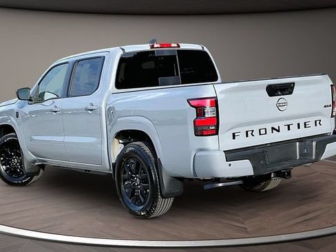 New 2026 Nissan Frontier SV AWD/4WD image 3