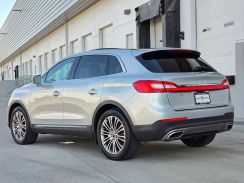 Used 2016 Lincoln MKX Reserve w/ Technology Package FWD image 7
