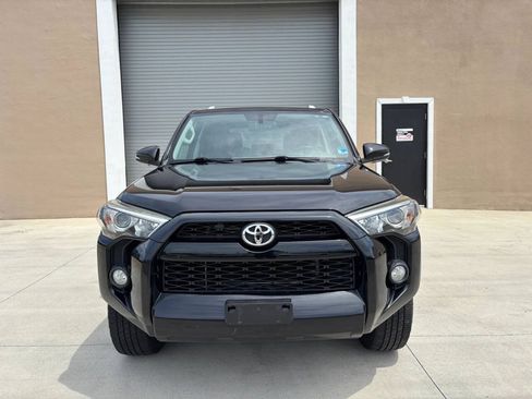 Used 2018 Toyota 4Runner SR5 Premium AWD/4WD image 9