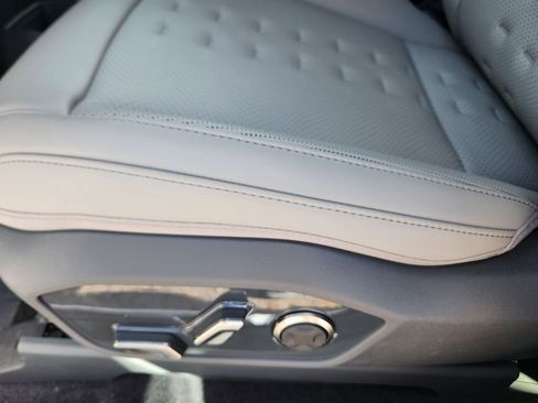 New 2026 Kia EV9 Wind image 9