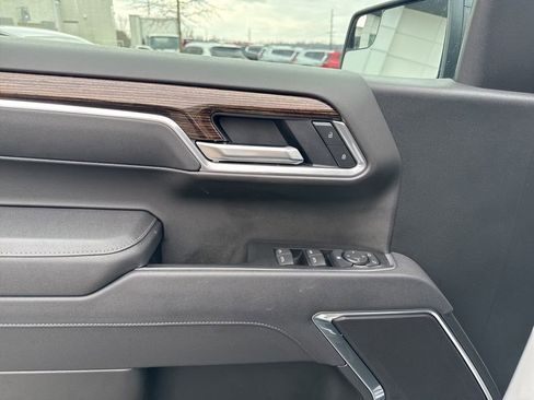 New 2026 GMC Sierra 1500 Elevation image 13