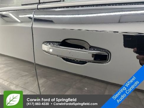 Used 2022 Chevrolet Silverado 1500 LT image 8