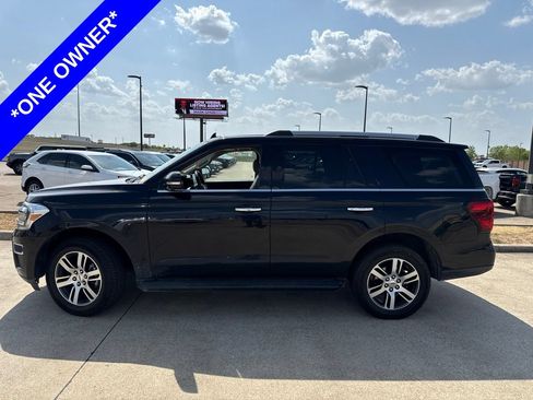 Used 2024 Ford Expedition Limited AWD/4WD image 3