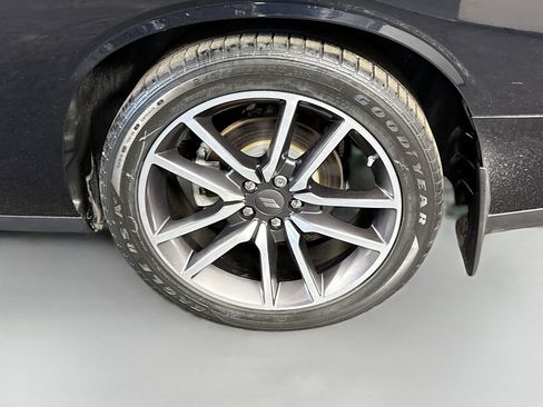 Used 2023 Dodge Challenger R/T w/ Plus Package image 35