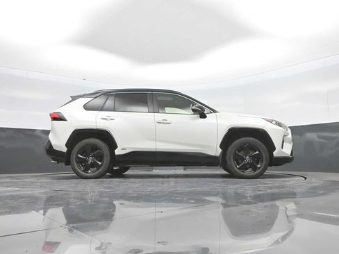 Used 2019 Toyota RAV4 XSE w/ Carpet Mat Package AWD/4WD image 47