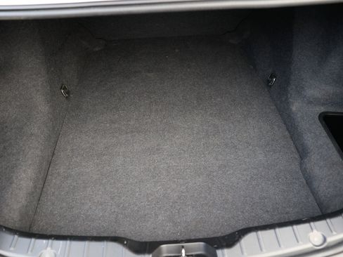 Used 2011 BMW 528i Sedan image 24