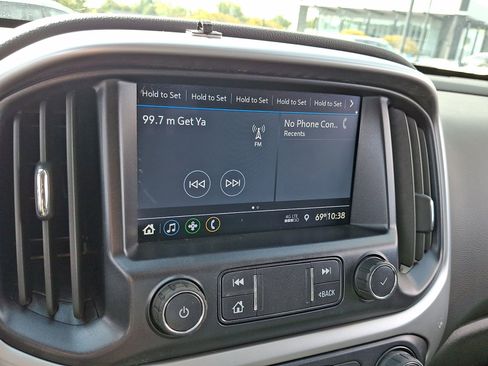 Used 2021 Chevrolet Colorado LT w/ Fleet Safety Package image 17