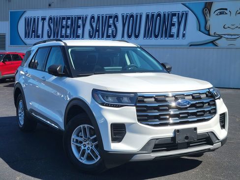 Used 2025 Ford Explorer Active AWD/4WD image 31