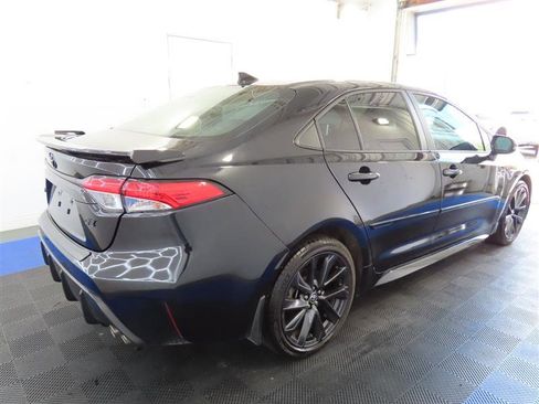 Used 2023 Toyota Corolla SE FWD image 6