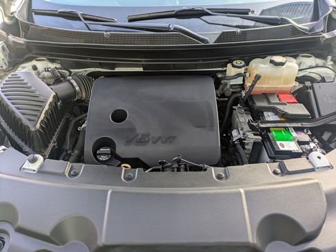 Used 2021 Chevrolet Traverse Premier w/ Redline Edition image 34