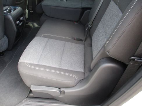 Used 2025 GMC Acadia Elevation image 12