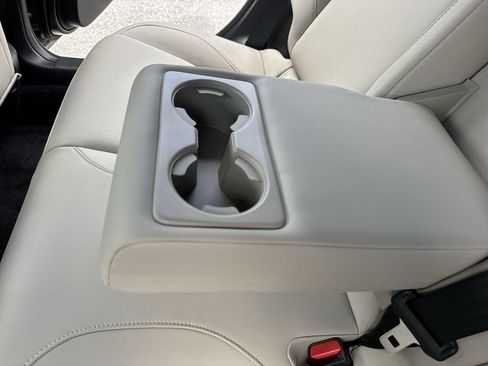 Used 2024 MAZDA MAZDA3 s FWD image 37