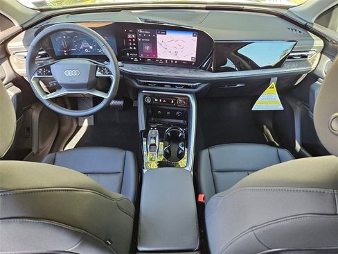 New 2025 Audi Q5 Premium image 19