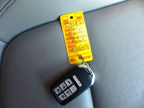 Used 2023 Honda Odyssey Touring image 43
