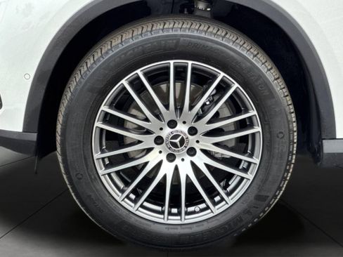 Used 2025 Mercedes-Benz GLC 300 GLC 300 Coupe image 5