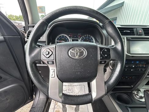 Used 2016 Toyota 4Runner Limited AWD/4WD image 21