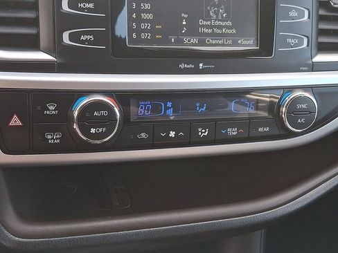 Used 2015 Toyota Highlander Plus image 15