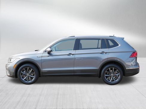 Certified 2024 Volkswagen Tiguan SE AWD/4WD image 4