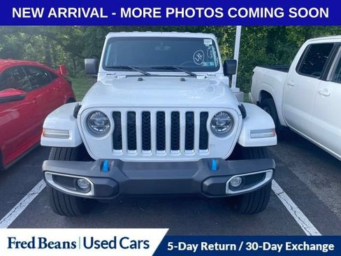 Used 2022 Jeep Wrangler Unlimited Sahara w/ Cold Weather Group AWD/4WD image 2