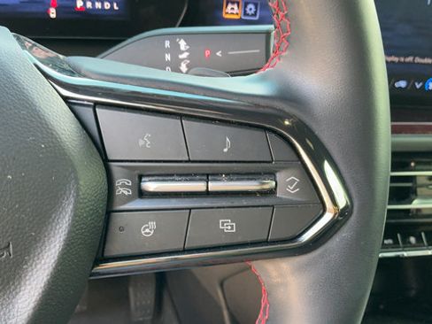 Used 2024 Chevrolet Traverse RS AWD/4WD image 12