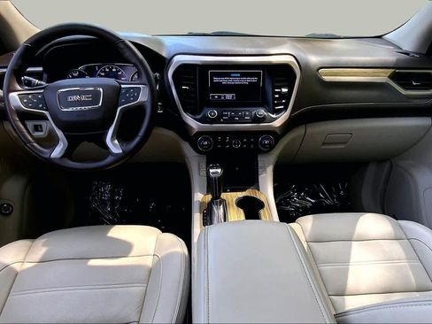 Used 2019 GMC Acadia Denali w/ Technology Package AWD/4WD image 15
