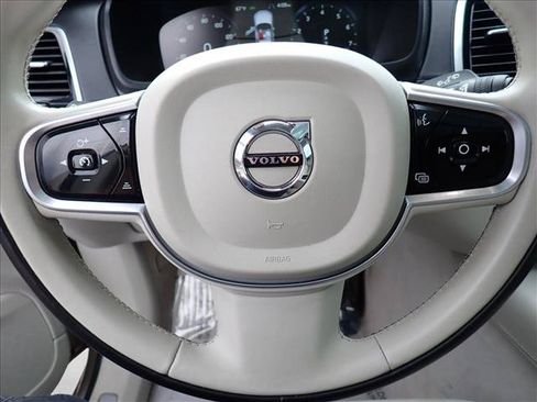 Used 2016 Volvo XC90 T6 Inscription w/ Vision Package AWD/4WD image 17