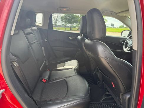 Used 2019 Jeep Compass Trailhawk AWD/4WD image 19