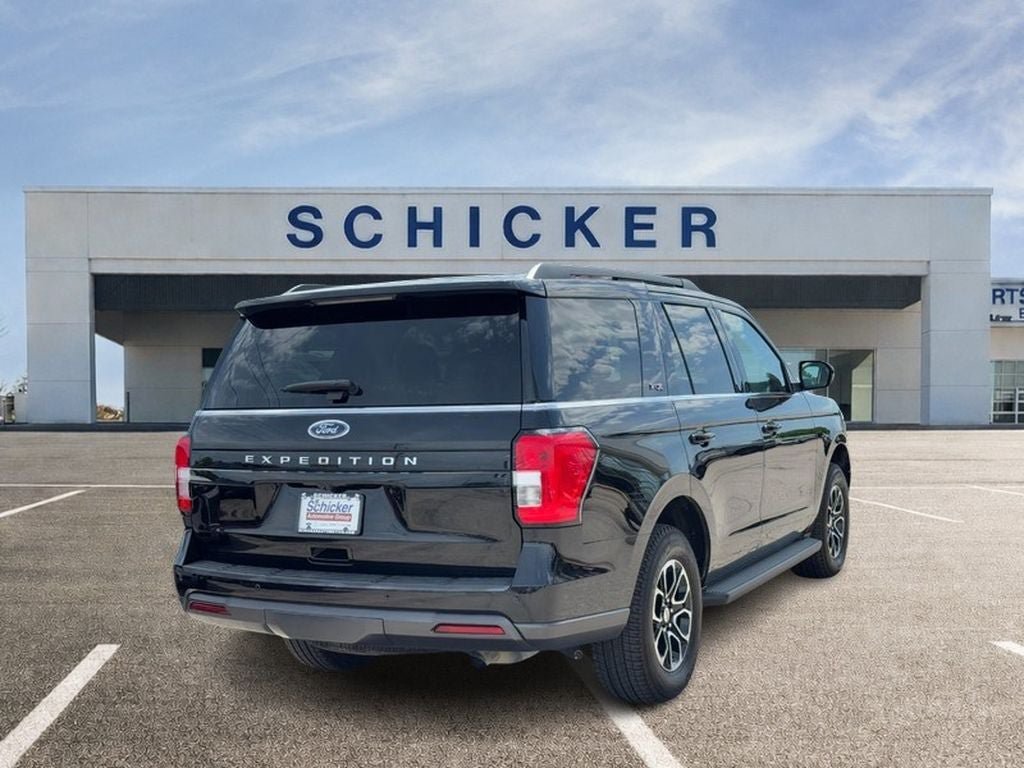 Used 2022 Ford Expedition XL AWD/4WD image 3